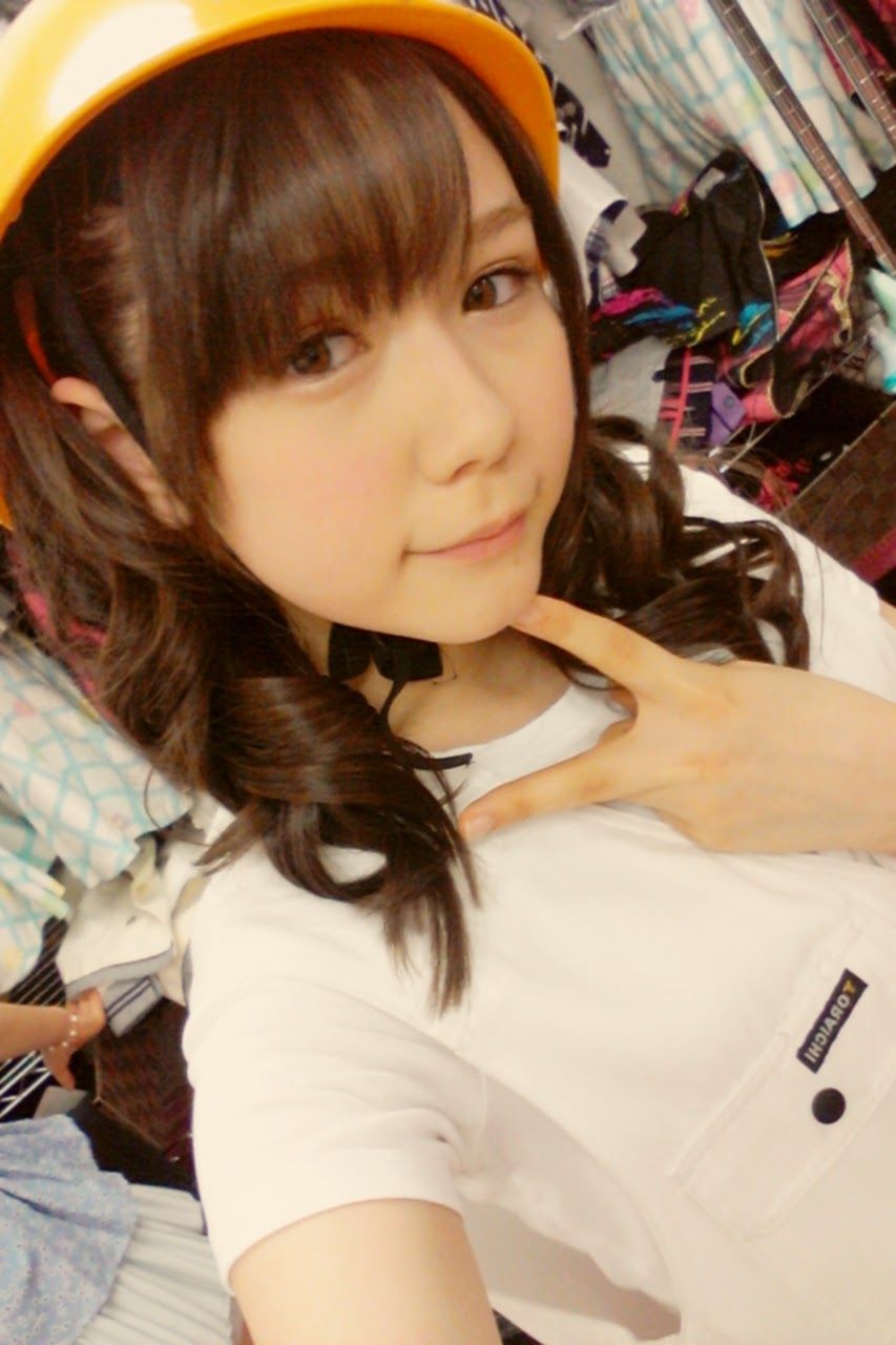 可愛い帽子をかぶっている村重杏奈の画像♪