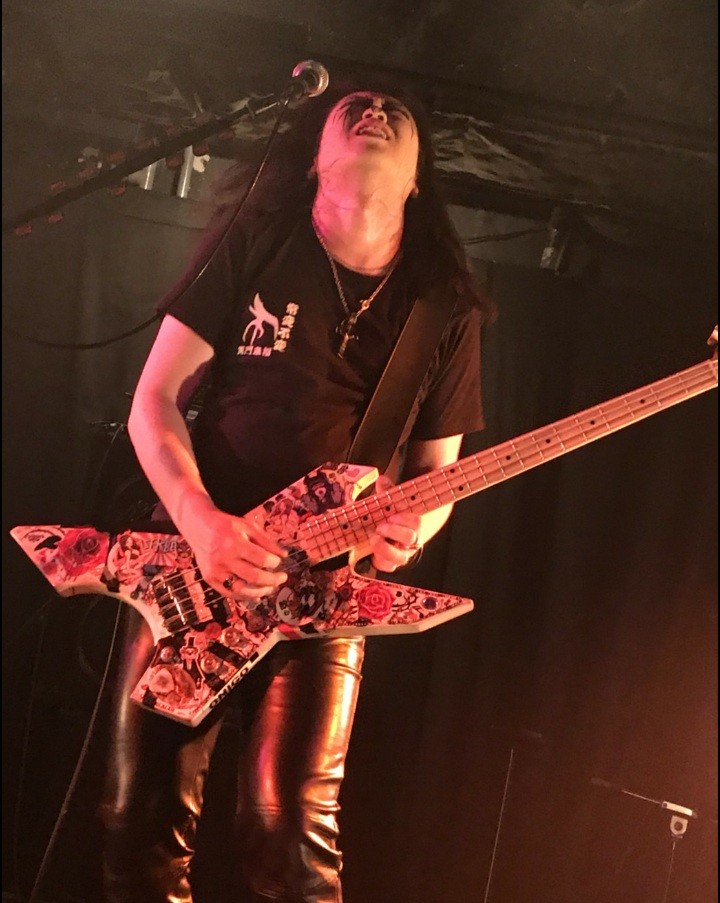 2018-05-11-00-59-17
