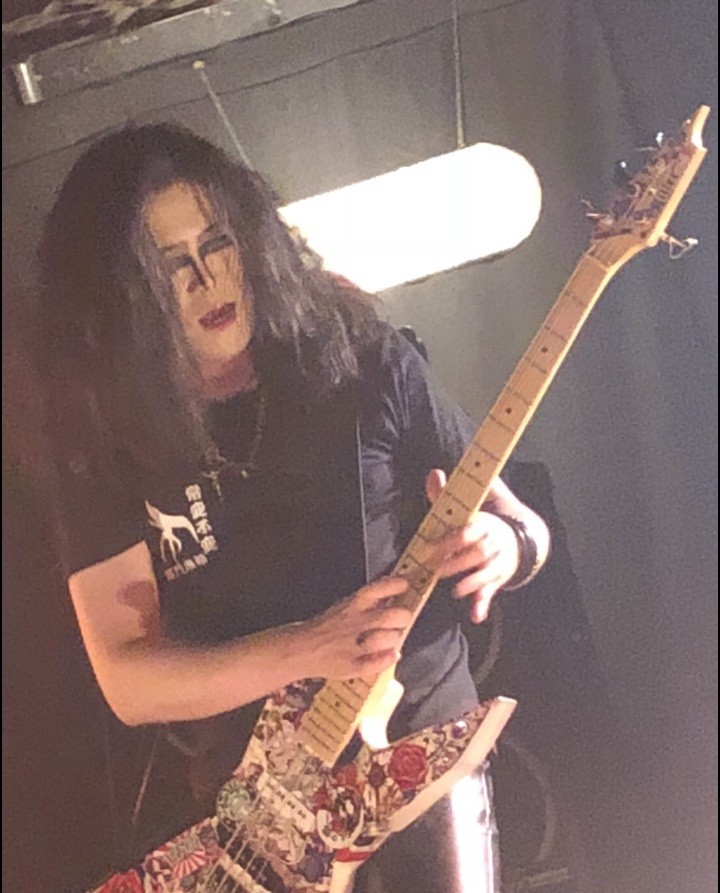2018-05-11-01-03-26