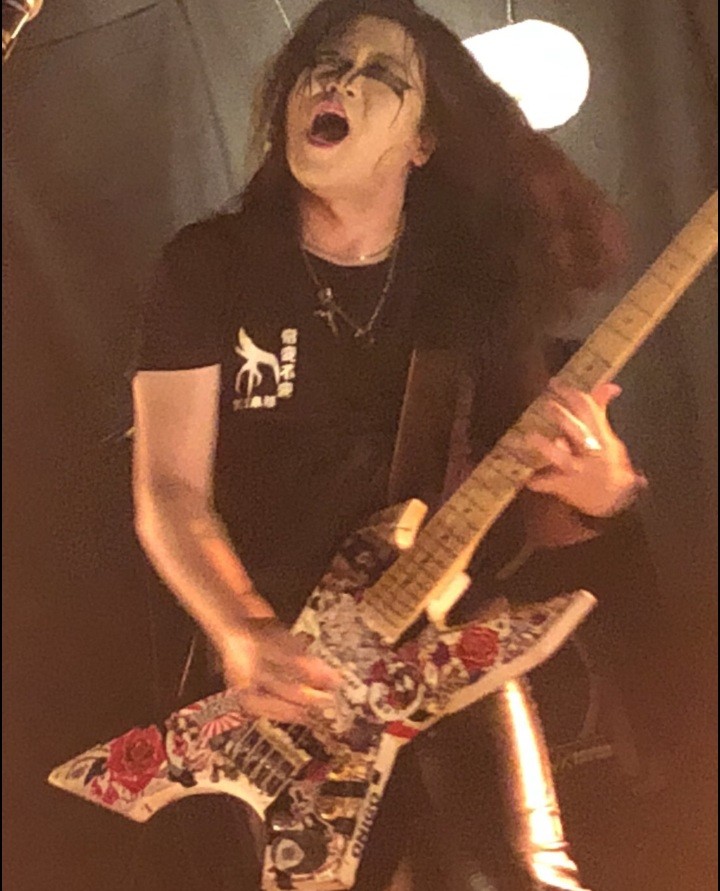 2018-05-11-01-03-11
