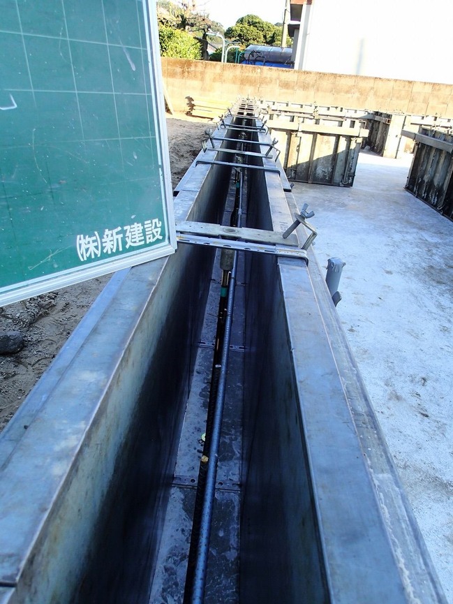 PC070090