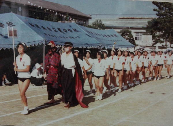 1977higasi52kasou