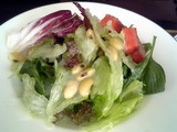 信州豆と葉野菜のサラダ サーモン