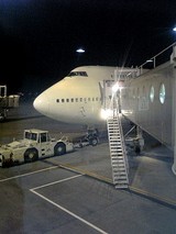 B747