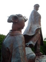貫一・お宮の像