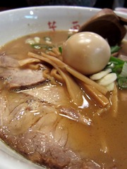有楽町芳蘭のチャーシューメン