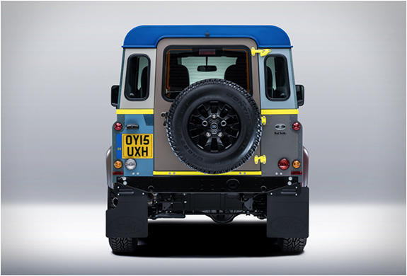 paul-smith-land-rover-defender-11