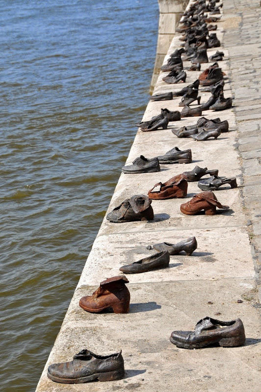 shoes-on-danube-4 [2]