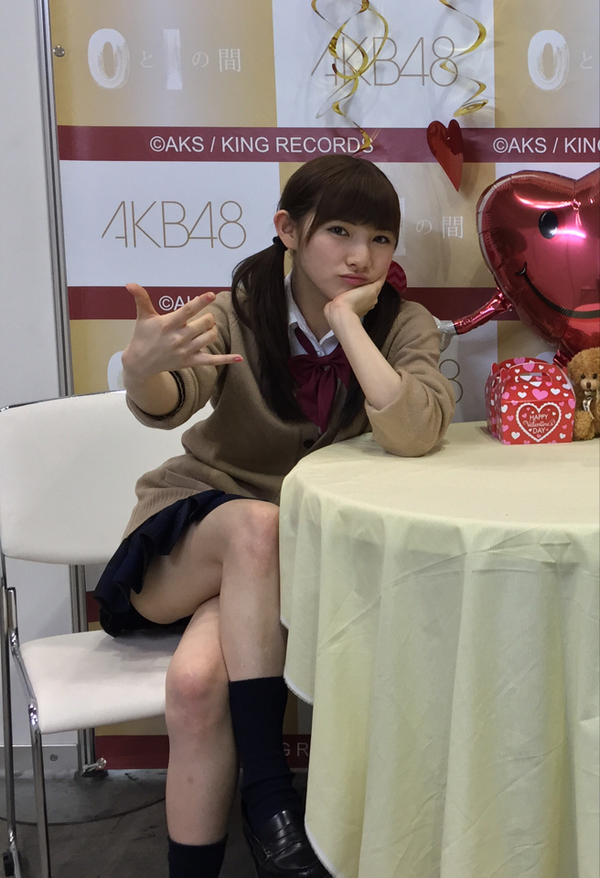 Akb48 岡田奈々 制服姿で生足太もも大サービスwww 大写真会 Akb48gまとめちゃんねる