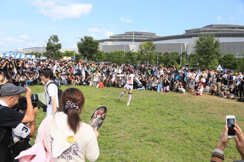 http://pbs.twimg.com/media/DHFm6r7U0AArA56.jpg