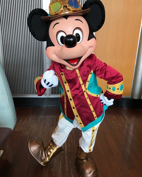 400D39E6-999F-4BAE-9C7F-A65BA4024D69