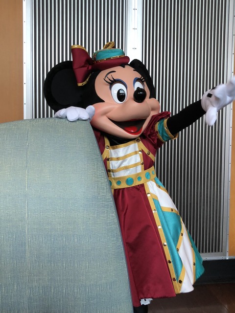 2FC92DBC-D757-4D1F-9CFF-19AE0ADBFF1C