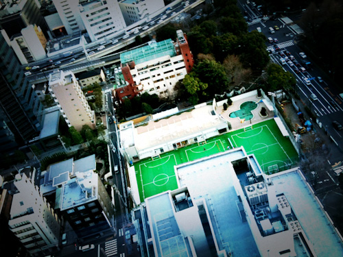 GREEN