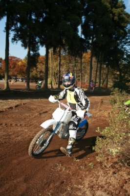 09