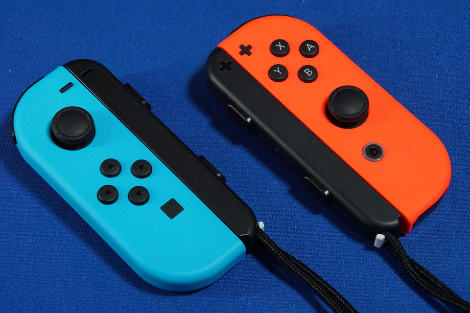 Nintendo Switchの徹底レビュー 外観・同梱物・周辺機器を紹介 