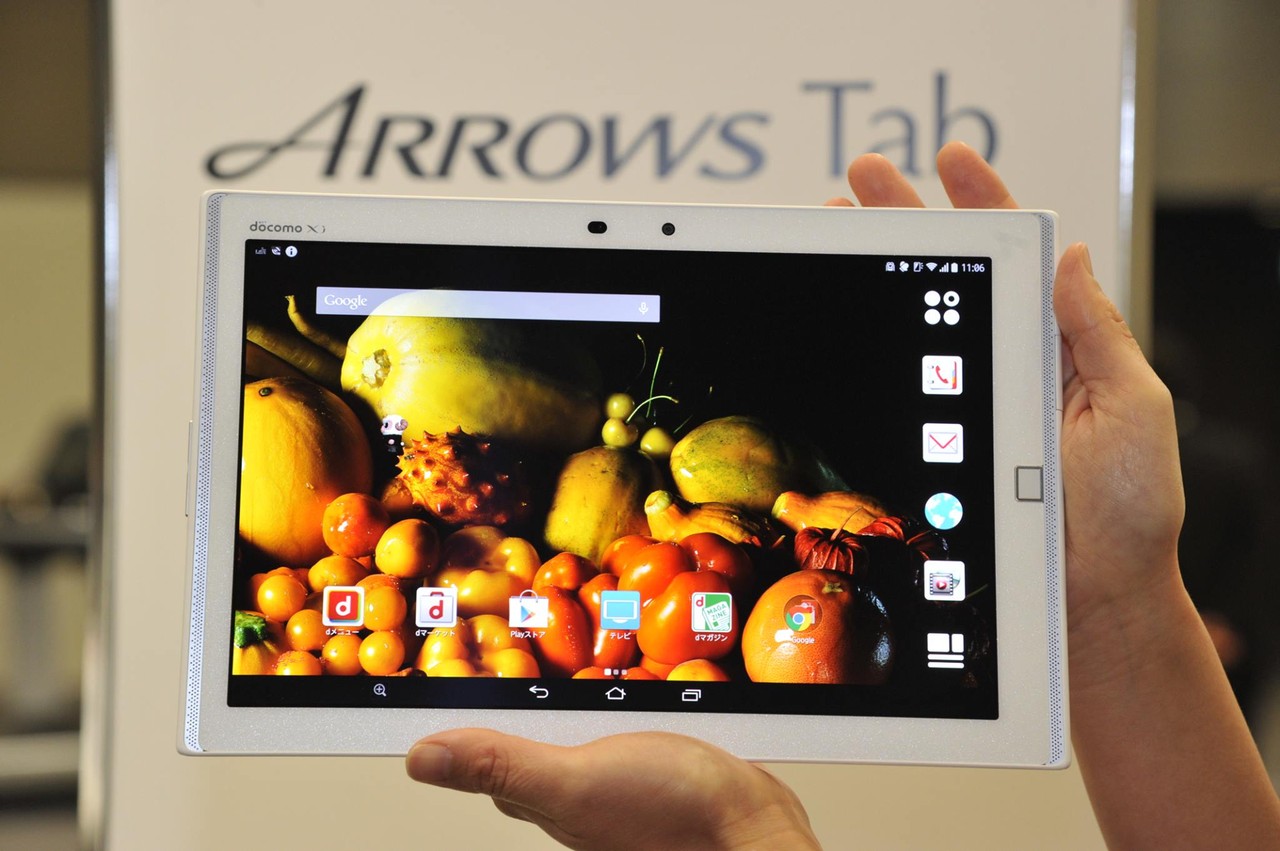 ドコモ、“自分専用有機ELテレビ”の「ARROWS Tab F-03G」 - AV Watch 