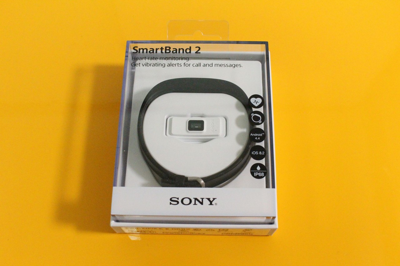 ソニーの小型モジュール型ウェアラブルがリニューアルして登場！心拍センサーを搭載した活動量計「SmartBand 2 SWR12」を購入したので