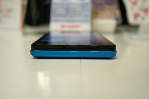 0.4秒の高速カメラ起動!使いやすさもさらに進化した「AQUOS PHONE SERIE SHL21」を写真と動画でチェック【レポート】