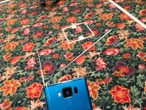 クアッドコアCPUと大画面フルHD液晶をスリムなボディに凝縮!「ELUGA X P-02E」を写真でチェック【レポート】