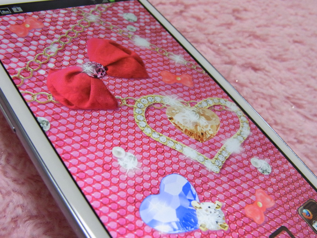 りぼんはピンク ハートはブルー 好きな色でスマホ画面をキラキラにしてhappy気分になろう Twinkle ライブ壁紙 Free Androidアプリ ライブドアニュース
