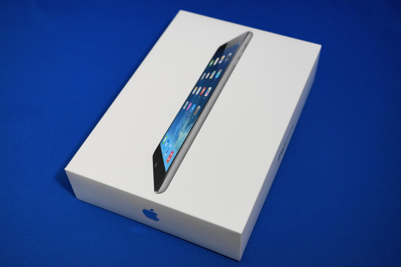 スペックが向上した第2世代！7.9インチタブレット「iPad mini Retinaディスプレイモデル」のWi-Fi＋Cellular版を購入
