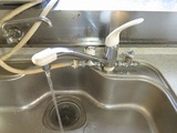 出の悪い水