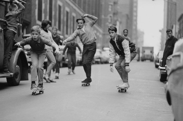 F02%2FSkateboarders-5