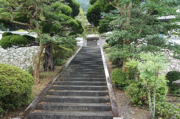 石像寺参道