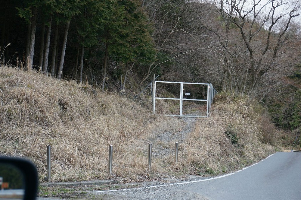 明治トンネル大山側のぼり口