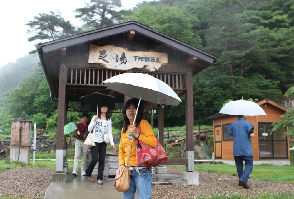 鳴子温泉の足湯
