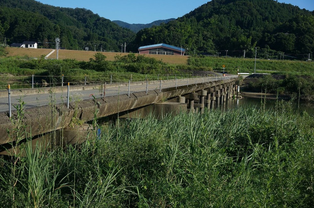 沈下橋在田橋
