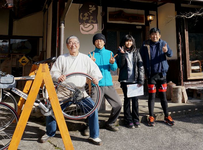 横峰山チャリコで登山者