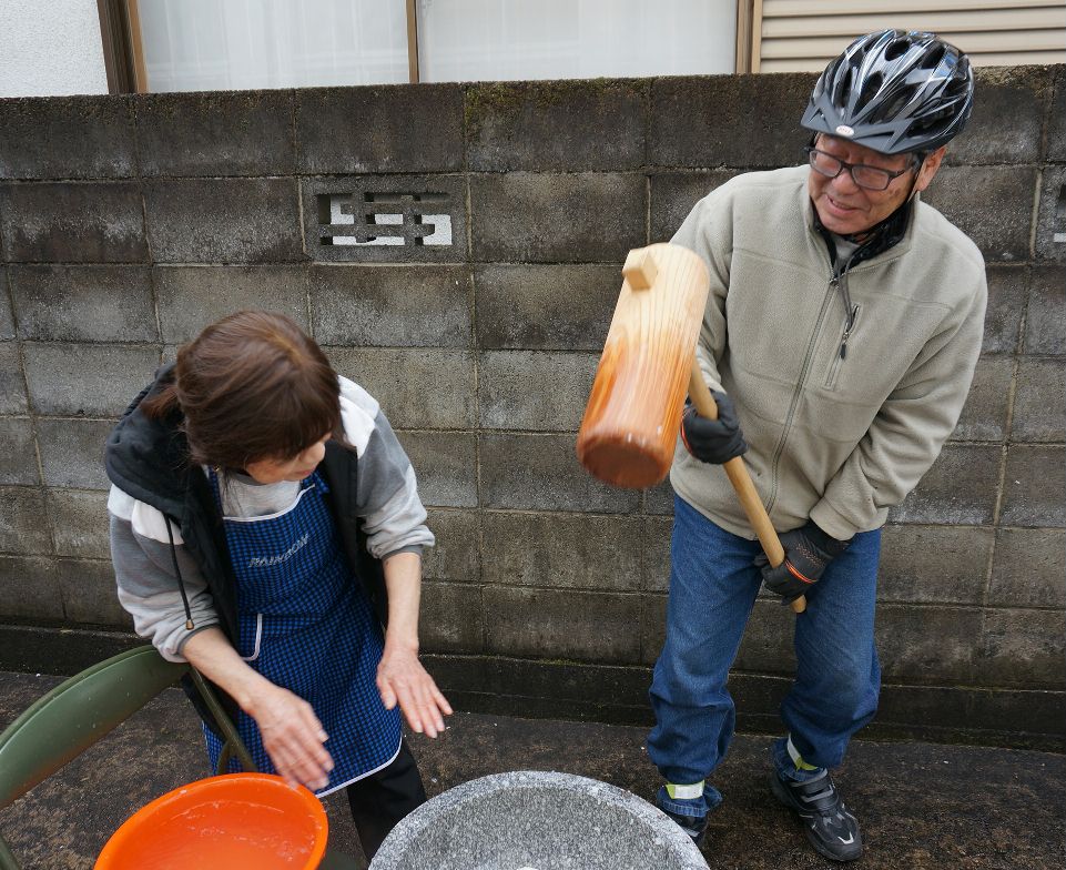 市島地区の餅つき