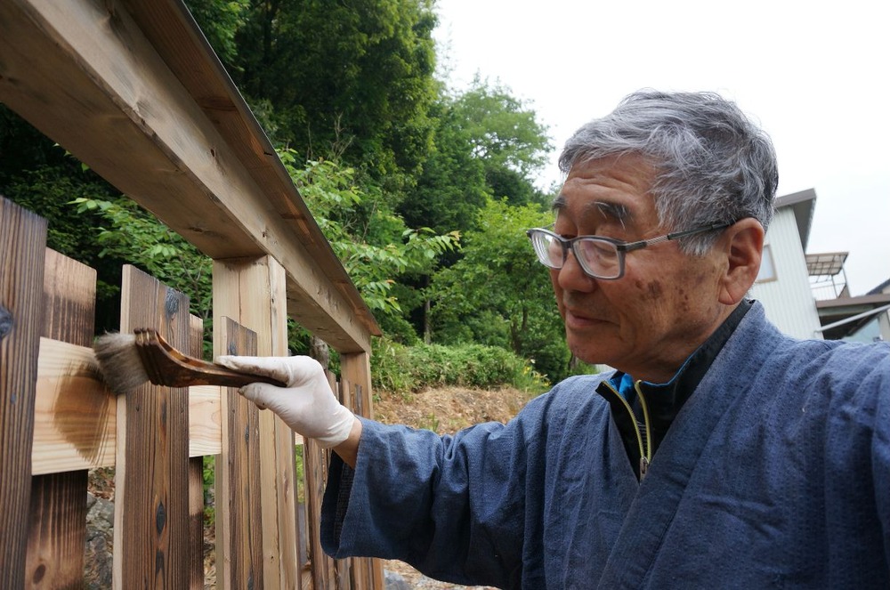 テラス水庭塀の塗装