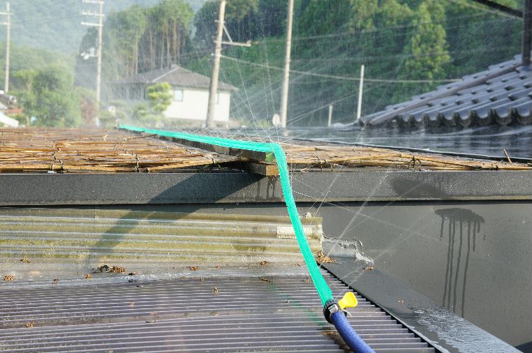 テラス暑さ対策水シャワー