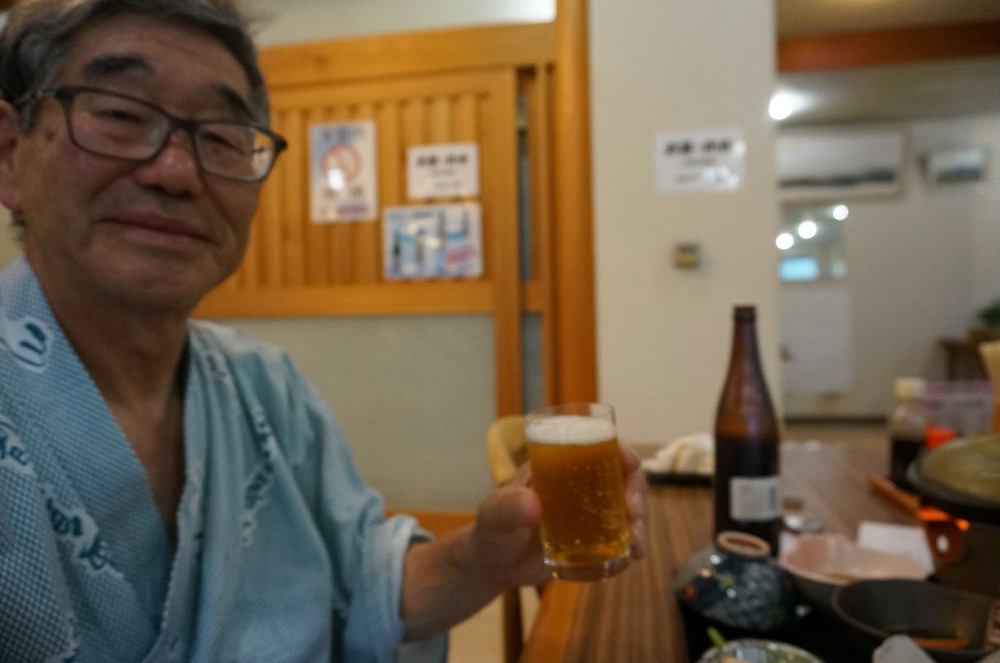 かいらぎ荘でビール