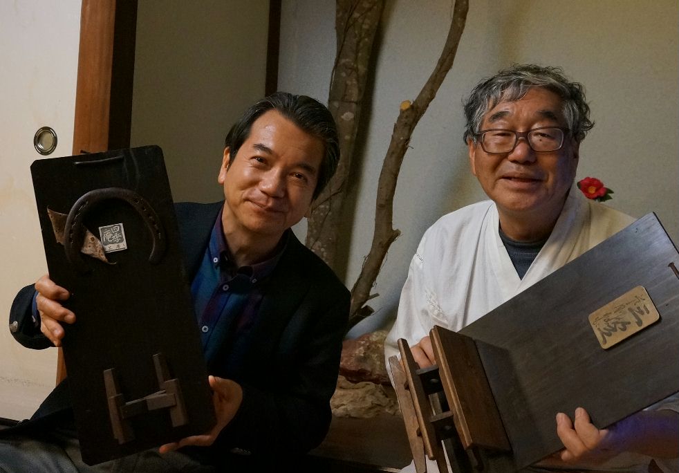 村上さんへ石井さんからプレゼント