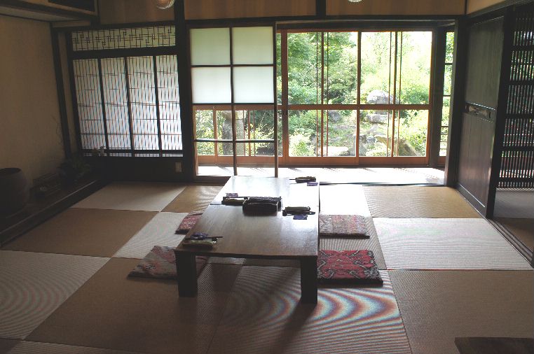 無鹿店内和室