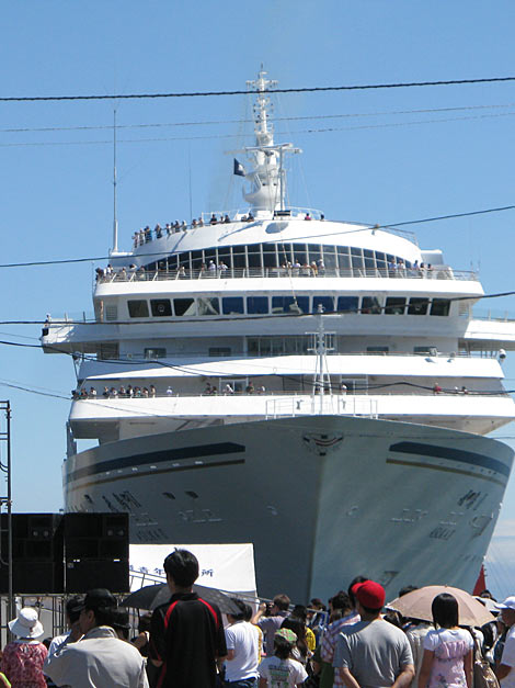 03_asuka2_deck_guest