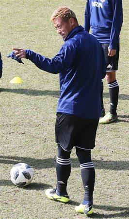 本田圭佑、ハリルの戦術にとらわれすぎる仲間を一喝「レベルが低い話が多すぎる」