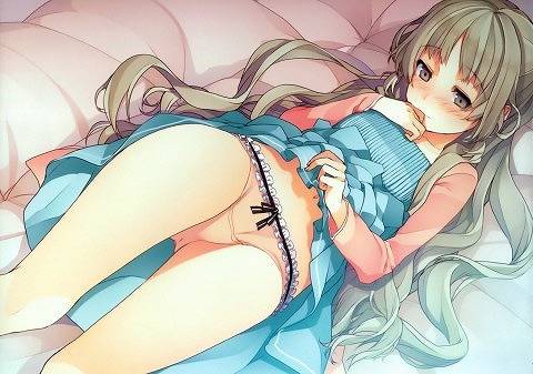 スカートたくし上げ24