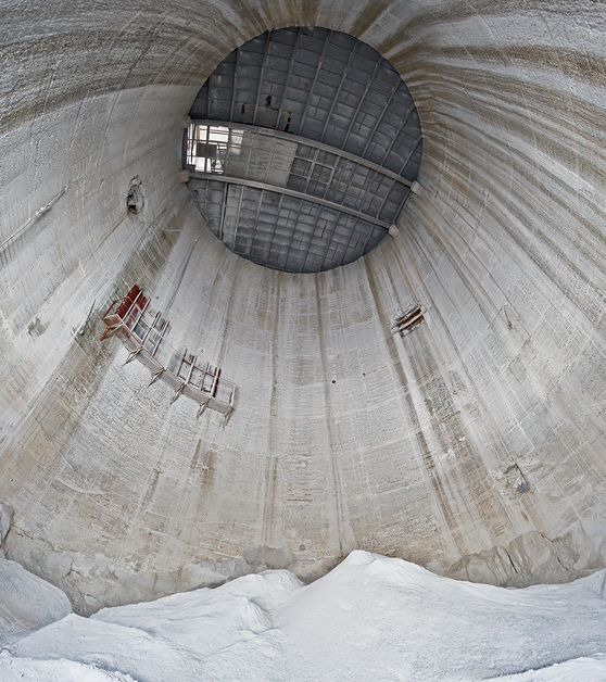 silo_inside558