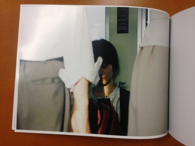 石毛優花写真集『Vinyl Body』2