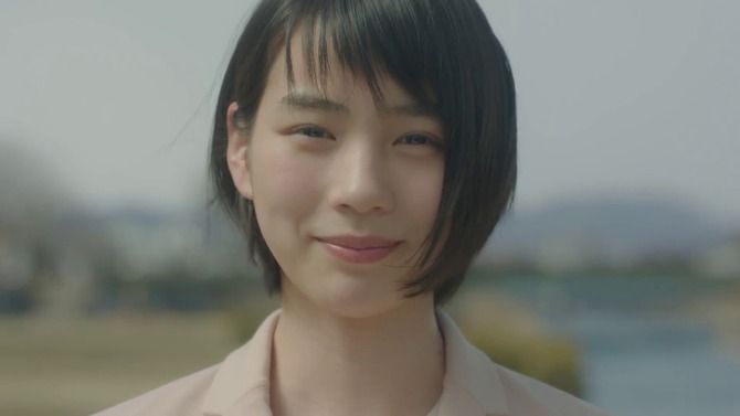 【悲報】能年玲奈さん、おかしくなる。