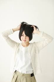 サークルの男友達といい雰囲気になり、初めてデートすることになった→デート当日、初めて行った店が「げてものの店」でムードぶち壊しに…しかしww