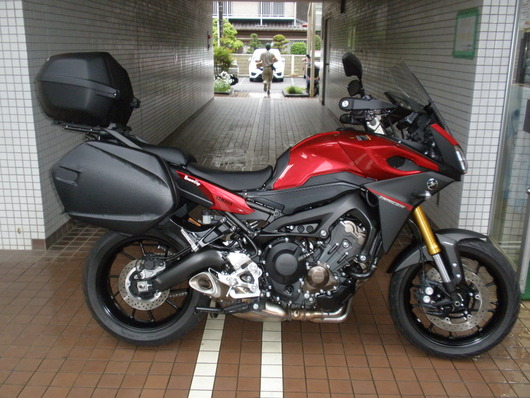 133トレーサー(赤)右
