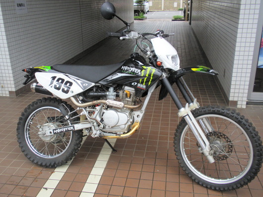 232CRF100F(黒)右