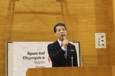 鋪田新理事長あいさつ