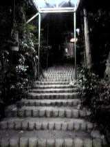続く石段
