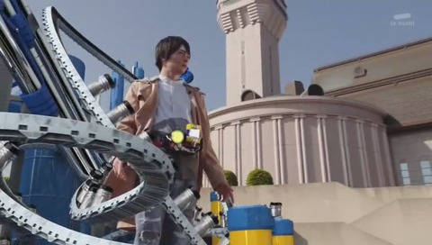 仮面ライダービルド「ジーニアスフォーム」変身シーン 画像